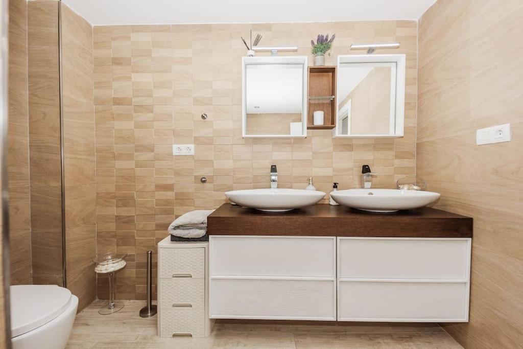 Modern First Line Apartment Almuñécar Екстериор снимка