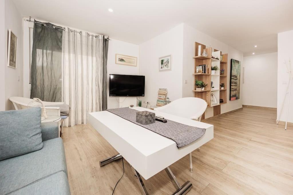 Modern First Line Apartment Almuñécar Екстериор снимка